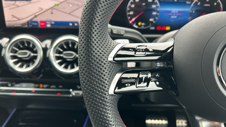 Mercedes-Benz GLA 200d AMG Line Executive 5dr Auto Diesel Hatchback